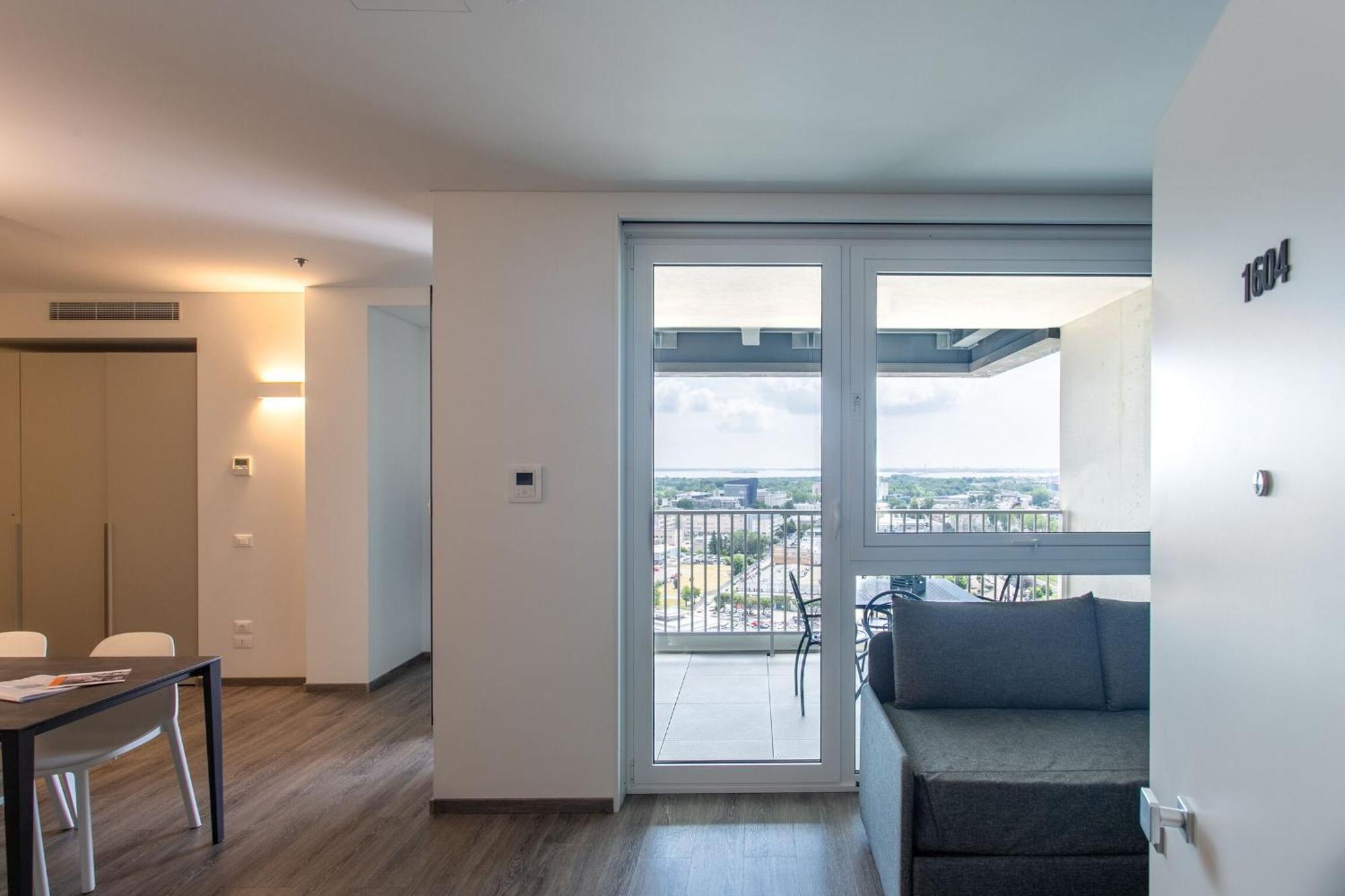 Htm Venice By Halldis