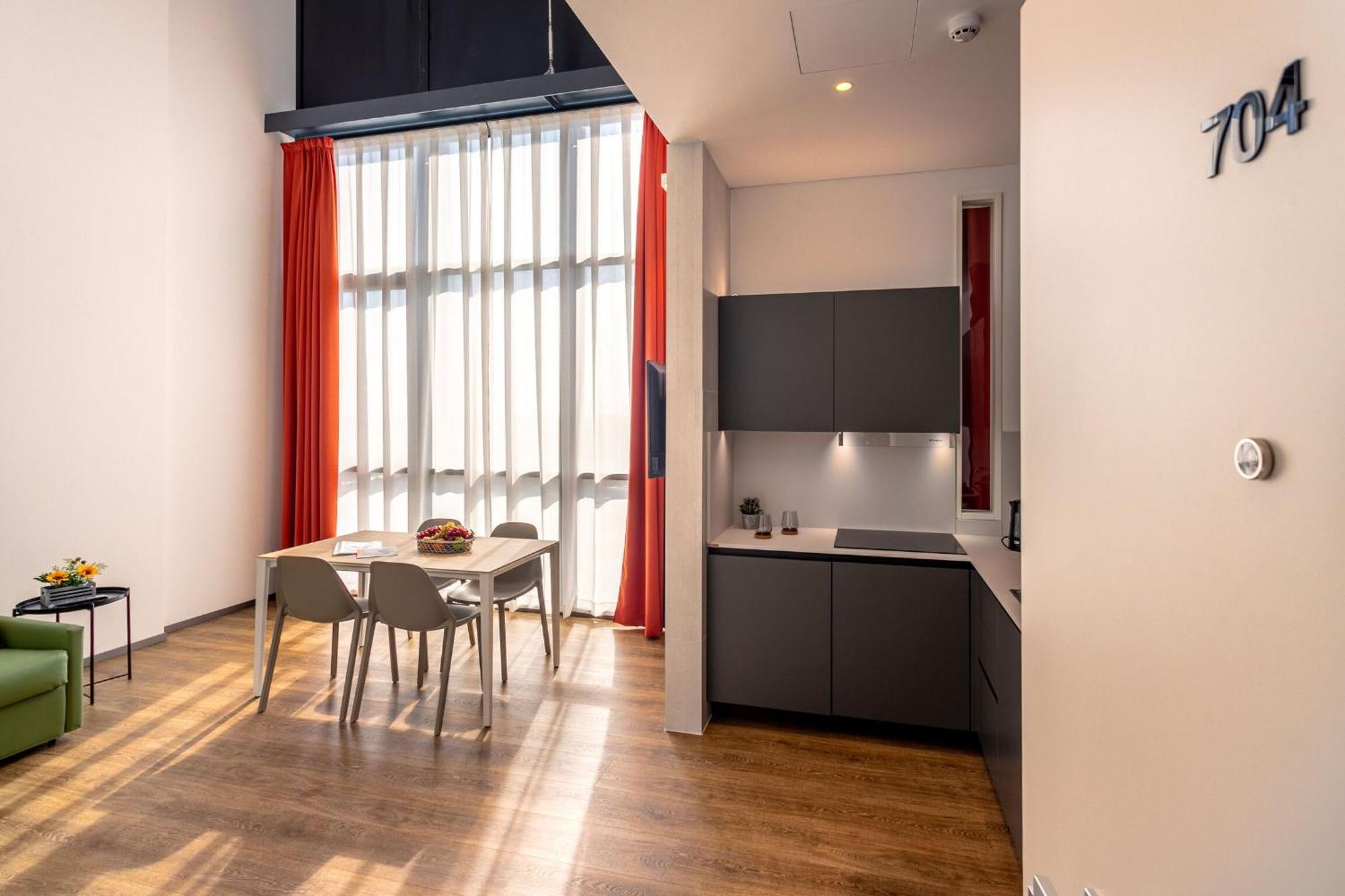 Htm Venice By Halldis *